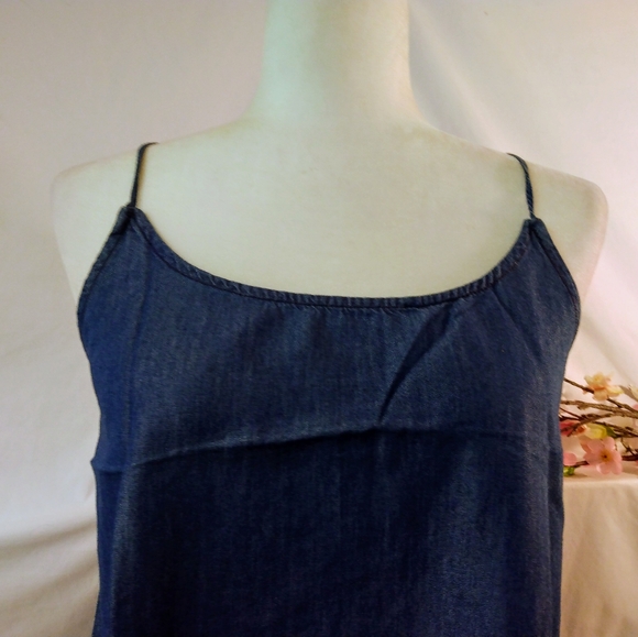 You're Story, Stitch fix exclusive, blue chambray tank top. Size L. Nwt - Picture 4 of 5